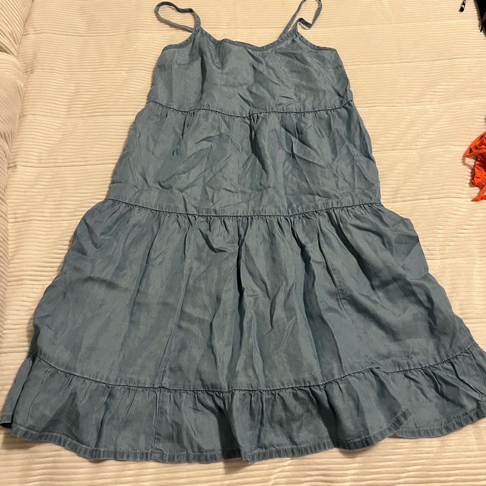 Denim inspired dress
Size XS
Great condition